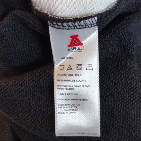 Asphalt Yacht Club Men's Floral Camo Jogger & Shirt Set - Picture 14 of 16